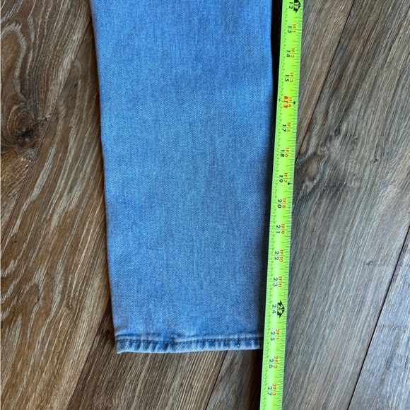 PacSun Light Blue Distressed Mom Jeans size 4 - Picture 4 of 6